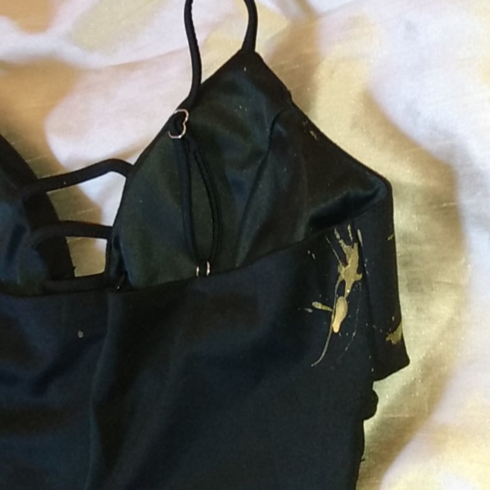 Size Large, 27" from Under Arm!!!!  Black Strappy
